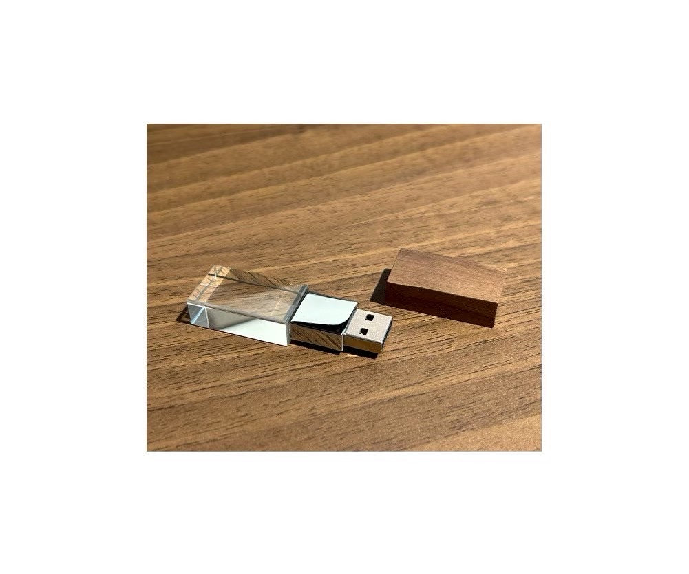 【新発売】高級感と温もりを感じる「木製×アクリルUSBメモリ」- wood memory -