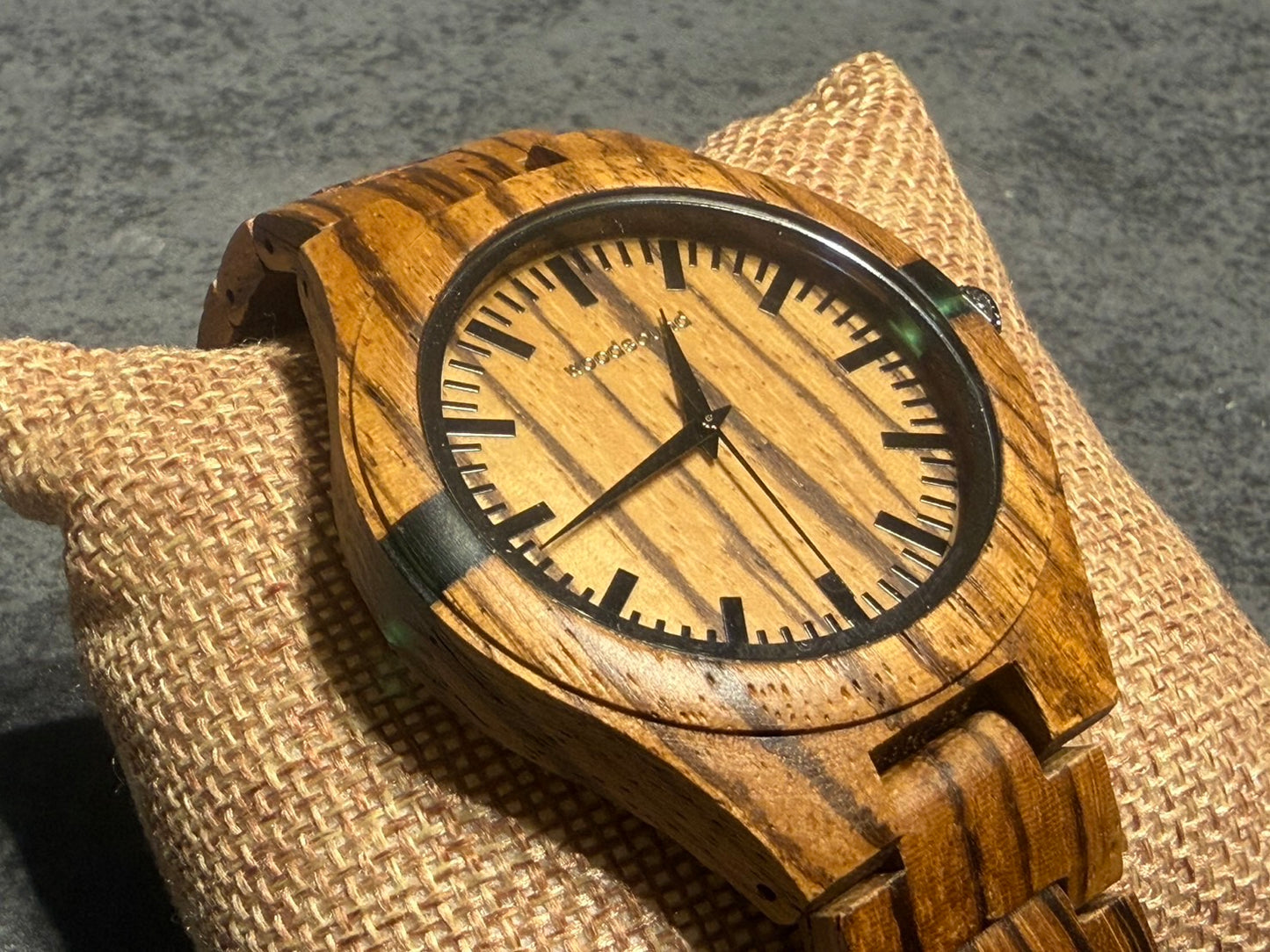【新発売 woodsound】高品質 ゼブラウッド木製腕時計